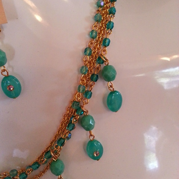 Seasonal Whispers Teal/Goldtone Necklace Set - Picture 8 of 8